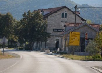 Iz Ravnog i Neuma preko granice ponovno samo s propusnicama
