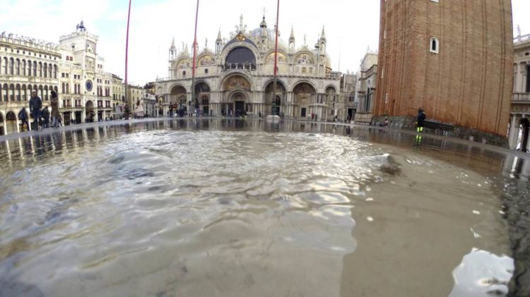 Gradonačelnik Venecije: Ovo što se događa nama, dogodit će se cijelom svijetu
