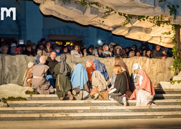 [FOTO] U Međugorju uprizorene žive jaslice