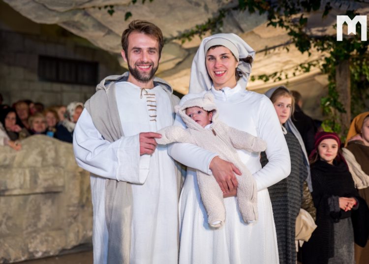 [FOTO] U Međugorju uprizorene žive jaslice