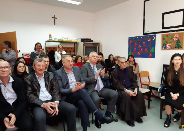 Široki Brijeg: Sveti Nikola razveselio je učenike Odjela za djecu s poteškoćama u razvoju