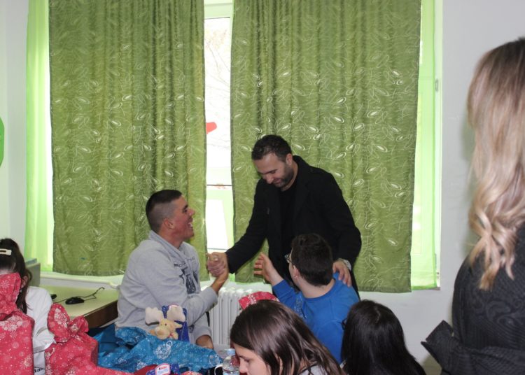Posušje: Povodom sv. Nikole načelnik Bago posjetio Odjel za djecu s posebnim potrebama