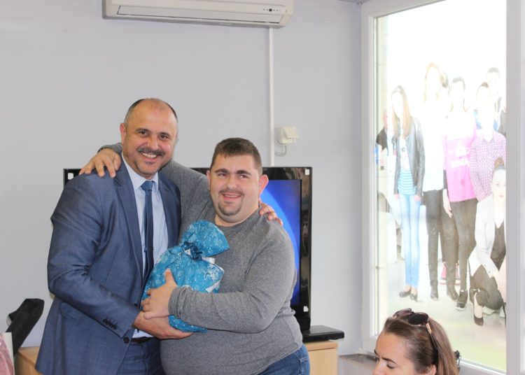 Posušje: Povodom sv. Nikole načelnik Bago posjetio Odjel za djecu s posebnim potrebama