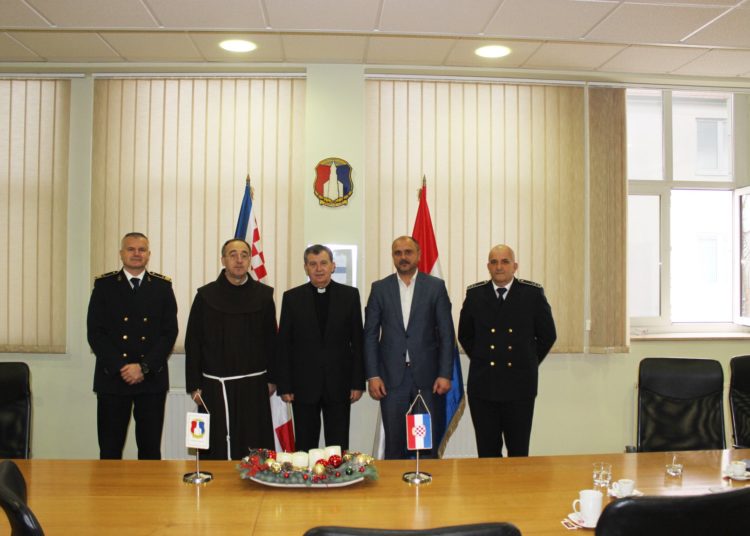 Humana gesta izaslanstva hrvatske komponente OSBIH