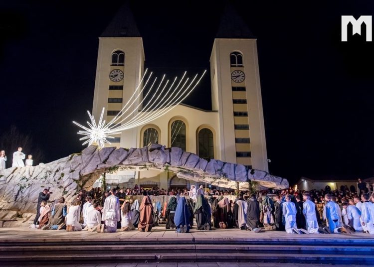 [FOTO] U Međugorju uprizorene žive jaslice