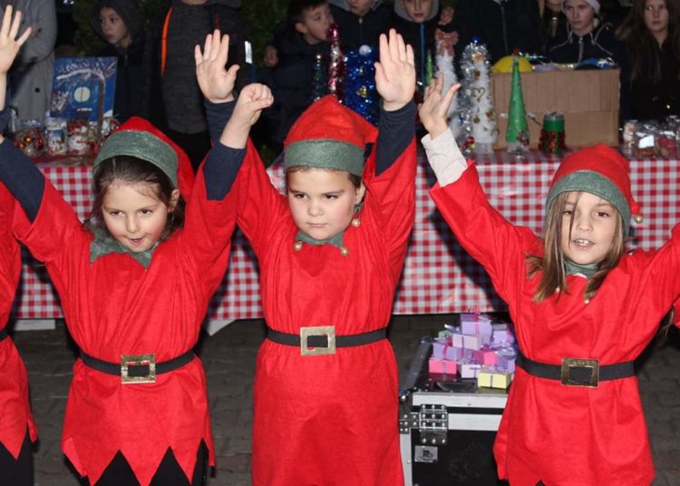 Otvorena manifestacija “Božić u Posušju” (FOTOGALERIJA)