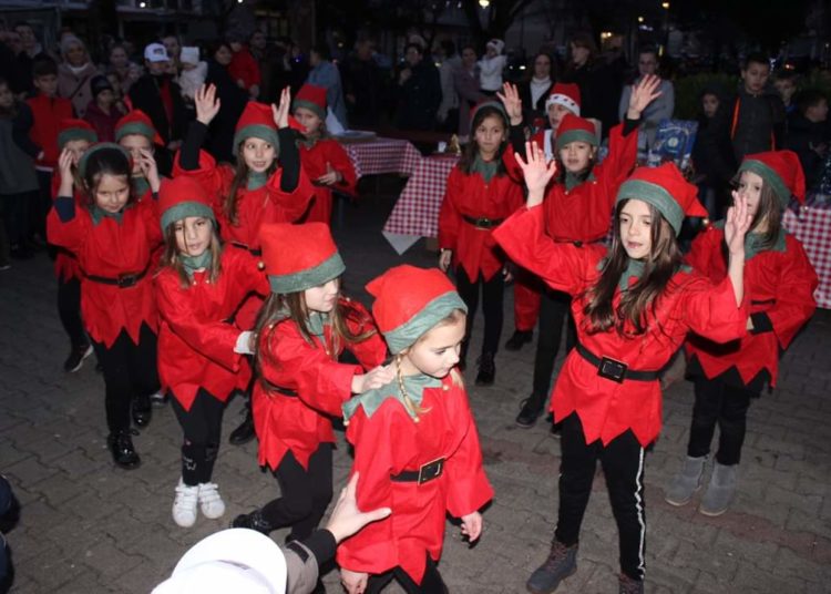 Otvorena manifestacija “Božić u Posušju” (FOTOGALERIJA)
