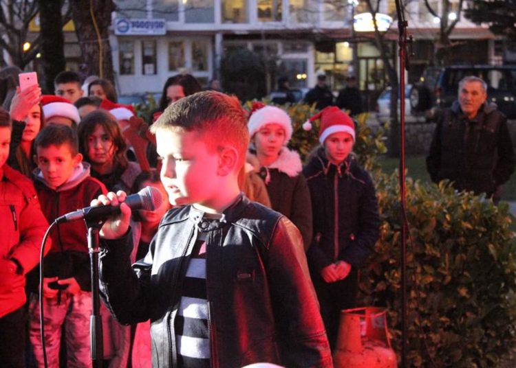 Otvorena manifestacija “Božić u Posušju” (FOTOGALERIJA)