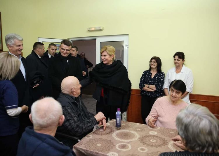Kolinda Grabar-Kitarović u Orašju i Tolisi: Bila sam i ostajem uz sve Hrvate u BiH!