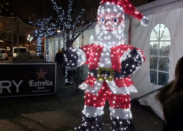 Advent u Ljubuškom privlači veliki broj posjetitelja (FOTOGALERIJA)