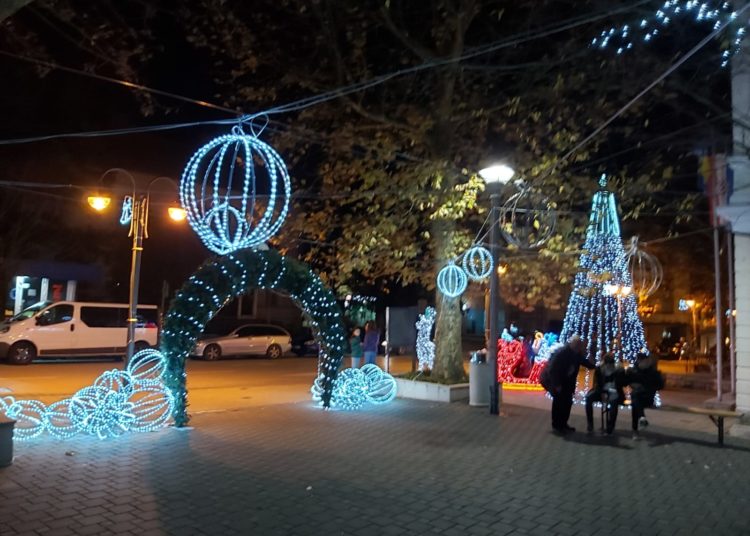 Advent u Ljubuškom privlači veliki broj posjetitelja (FOTOGALERIJA)