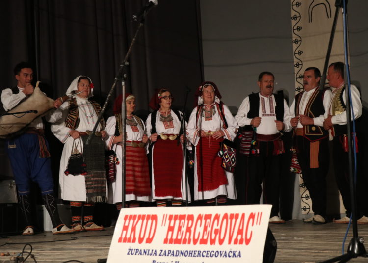 Koncert HKUD „Hercegovac“ oduševio publiku u Širokom Brijegu!