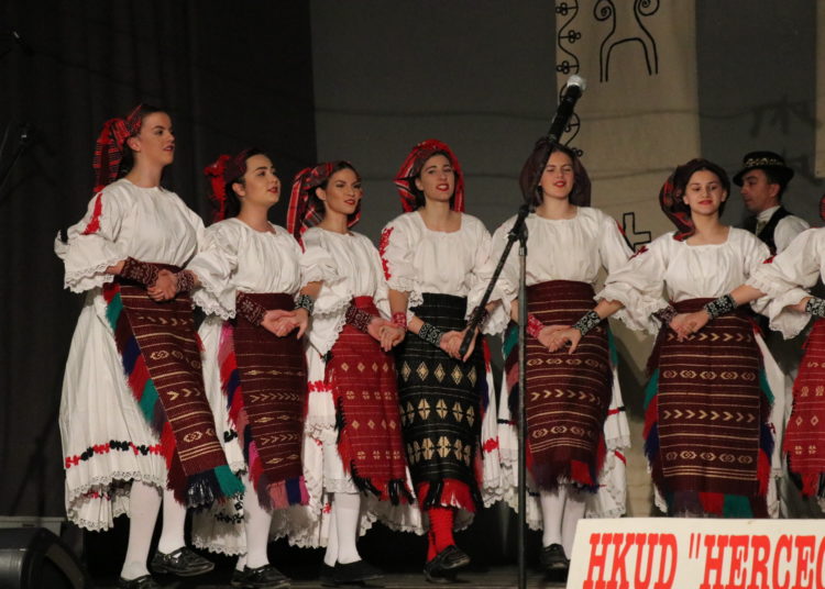 Koncert HKUD „Hercegovac“ oduševio publiku u Širokom Brijegu!