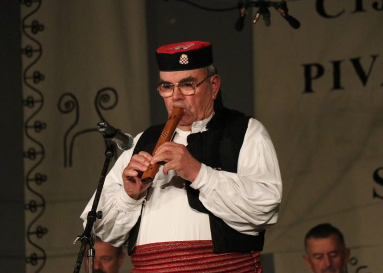 Koncert HKUD „Hercegovac“ oduševio publiku u Širokom Brijegu!