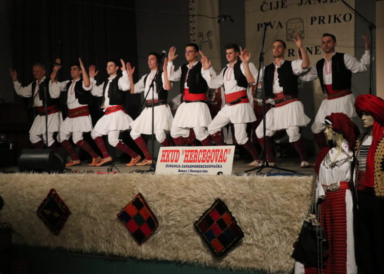 Koncert HKUD „Hercegovac“ oduševio publiku u Širokom Brijegu!