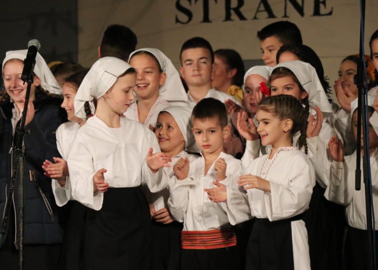 Koncert HKUD „Hercegovac“ oduševio publiku u Širokom Brijegu!