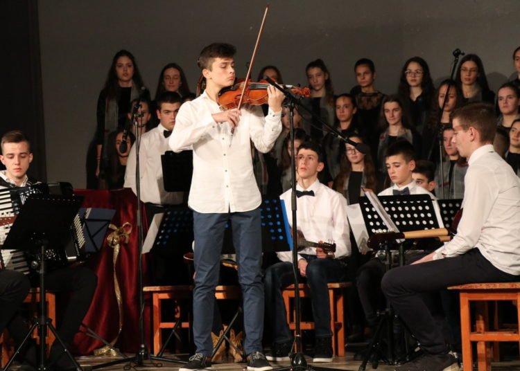 Božićni koncert Glazbene škole Široki Brijeg