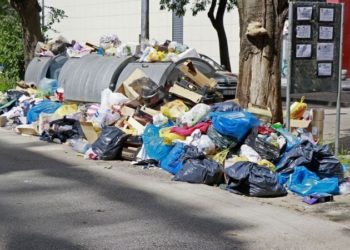 Tko želi da se Mostarci, za Božić, guše u smeću?