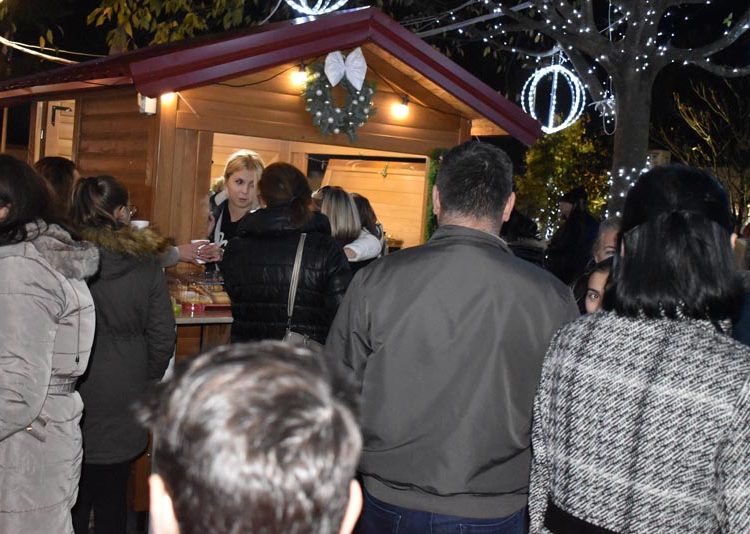 “Advent u Ljubuškom”: Mnoštvo građana na prvoj večeri