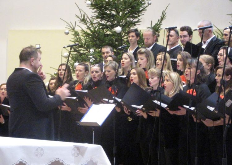 Održan Božićni koncert na Humcu