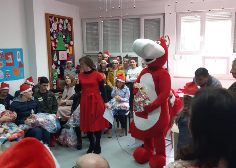 Centralko darivao djecu povodom svetog Nikole!
