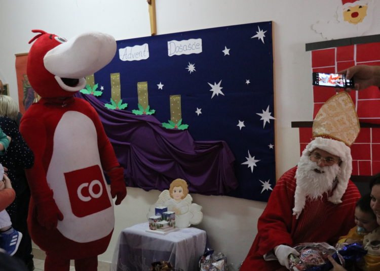 Centralko darivao djecu povodom svetog Nikole!