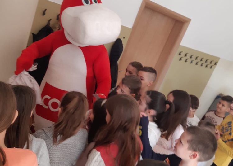 Centralko darivao djecu povodom svetog Nikole!