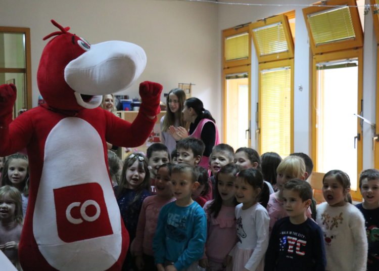 Centralko darivao djecu povodom svetog Nikole!