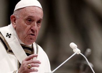 Papa: Ne dopustite da vas propusti Crkve odvrate od Boga