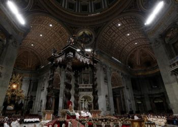 Papa: Ne dopustite da vas propusti Crkve odvrate od Boga