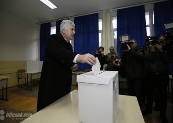 Čović obavio građansku dužnost, pobjednika očekuje u siječnju