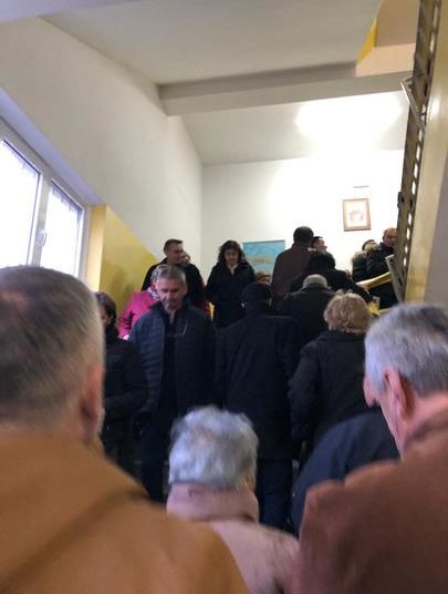 Na biračkim mjestima u Mostaru gužva od samog otvaranja birališta