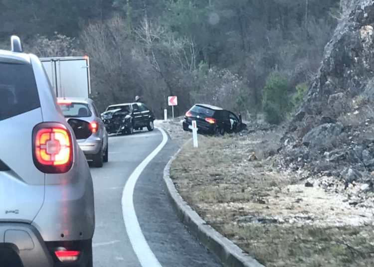 Široki Brijeg-Mostar: Teža prometna nesreća na Žovnici