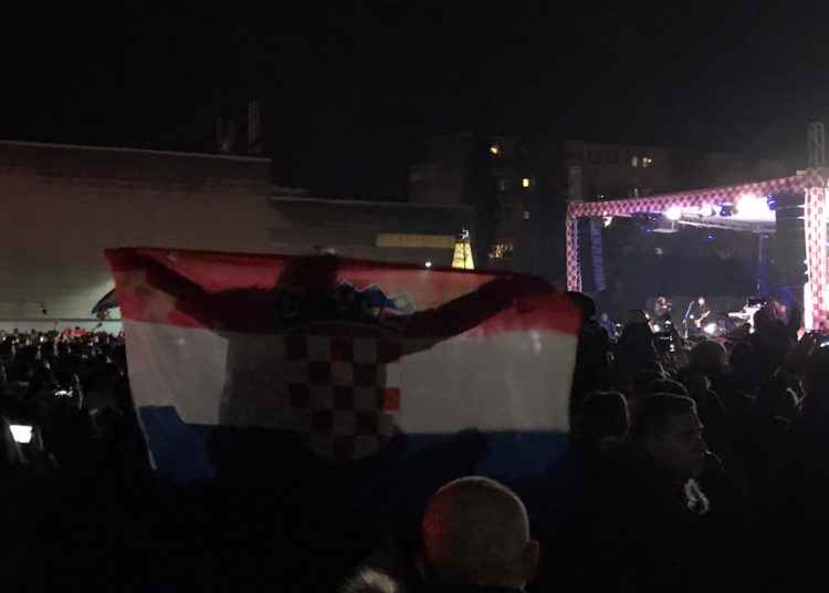 Više tisuća navijača dočekalo srebrene rukometaše u Mostaru