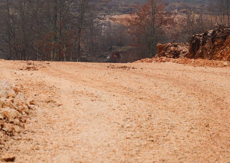 Izgradnja glavnog transportnog cjevovoda na lokalitetu gospodarske zone Trn