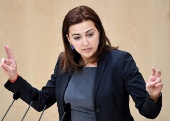 Ministrici podrijetlom iz Bosne smetaju kršćanski simboli u Austriji