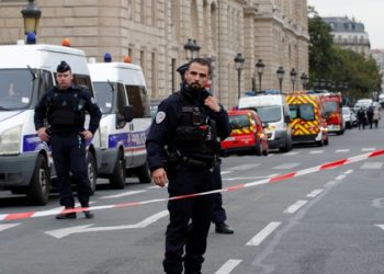 Napad u Parizu: Nožem ubadao prolaznike, ubio dvije osobe