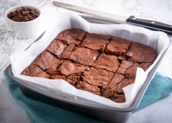 Recept za brzi čokoladni kolač koji vam neće zabraniti nijedna dijeta