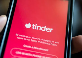 Tinder uskoro uvodi ‘gumb za paniku’ – evo o čemu se radi
