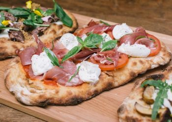 Tradicionalna pinsa: Recept za jelo koje bi moglo baciti pizzu u drugi plan