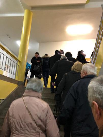 Na biračkim mjestima u Mostaru gužva od samog otvaranja birališta