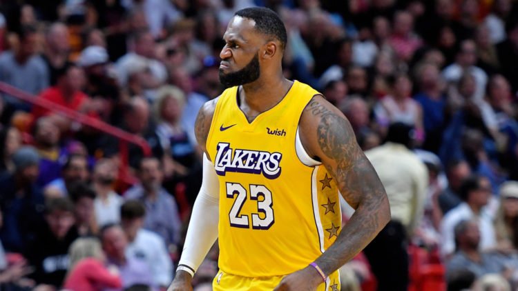 Pogledajte kako LeBron spektakularno ruši Jordana. Dončić je također samo gledao