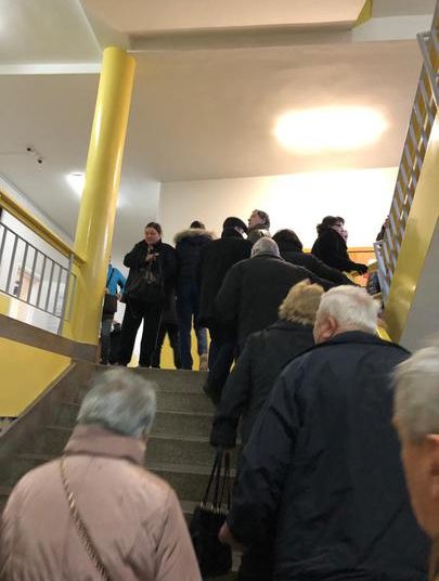 Na biračkim mjestima u Mostaru gužva od samog otvaranja birališta