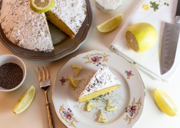 Sočni kolač od limuna u neodoljivoj kombinaciji sa sirom