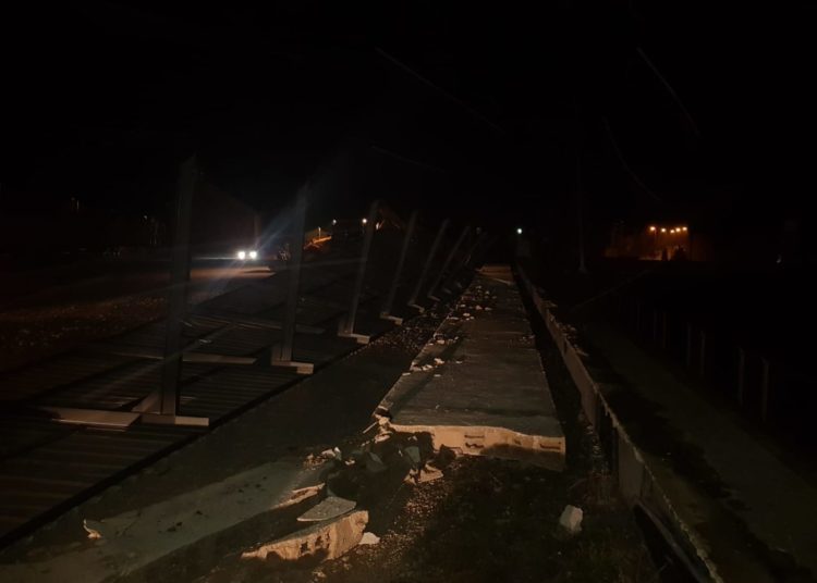 Bura u Posušju odnijela krov i gotovo cijeli zid na pomoćnom terenu HŠK Posušja