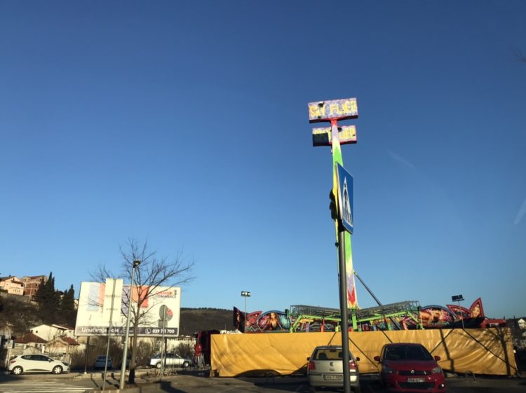 Široki Brijeg: Luna park i famozni “čekić” otvorili svoja vrata