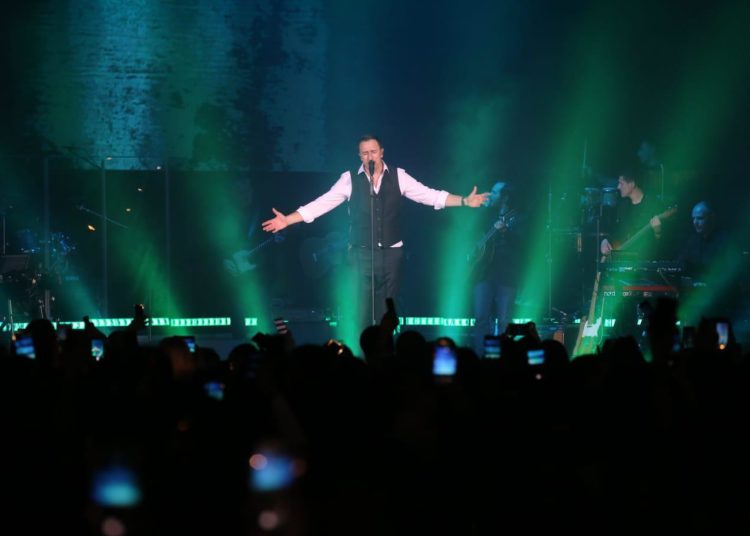 Momak se popeo kod Sergeja Ćetkovića i zaprosio curu! Spaladium Arena je skandirala!