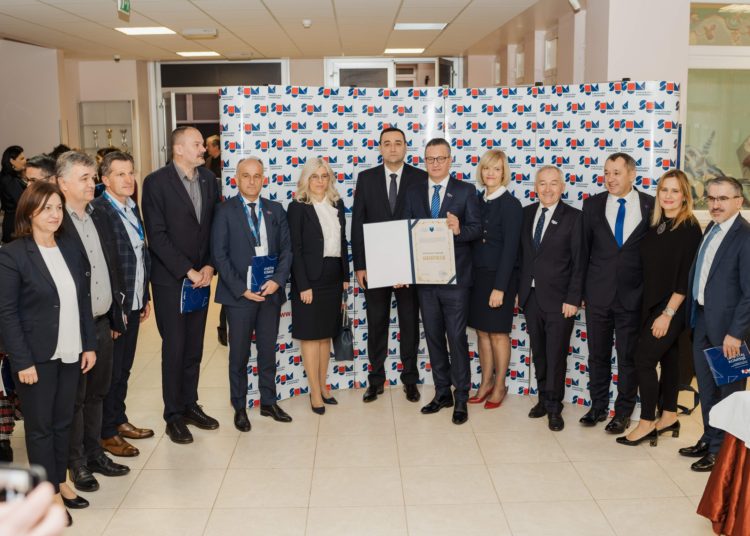 Sveučilištu u Mostaru svečano uručeno Rješenje o institucionalnoj akreditaciji