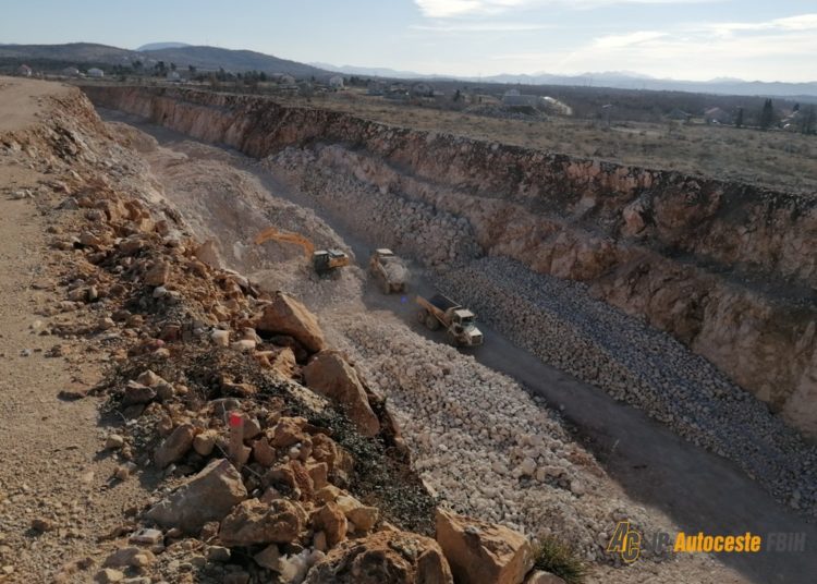 Aktivnosti na poddionici autoceste Buna – Počitelj (FOTOGALERIJA)