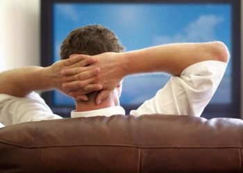Kako na vaše zdravlje utječe dugotrajno ležanje pred televizijom?